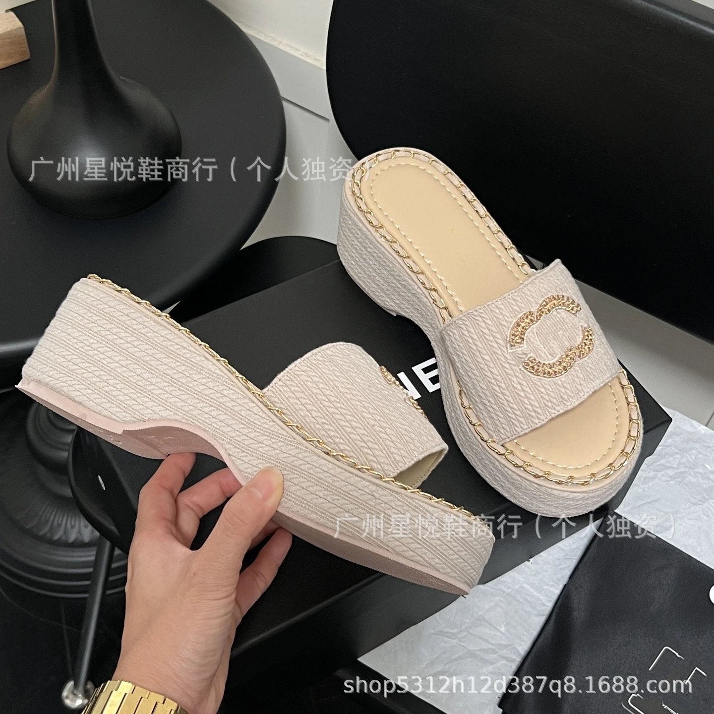 Chanel-Inspired Chain-Embellished Platform Slide Sandals Black - 7