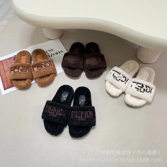 Fendi Slippers Shearling Logo Strap product detail image 2