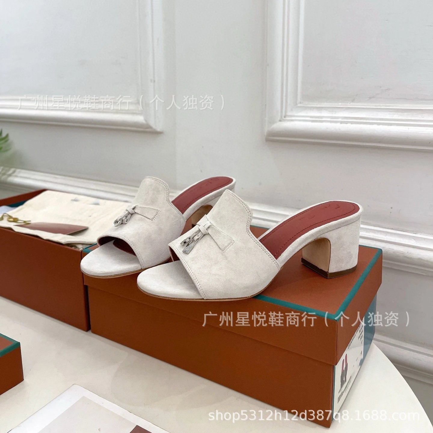 Hermès Oran Mule Yellow Suede Block Heel Sandals - 5