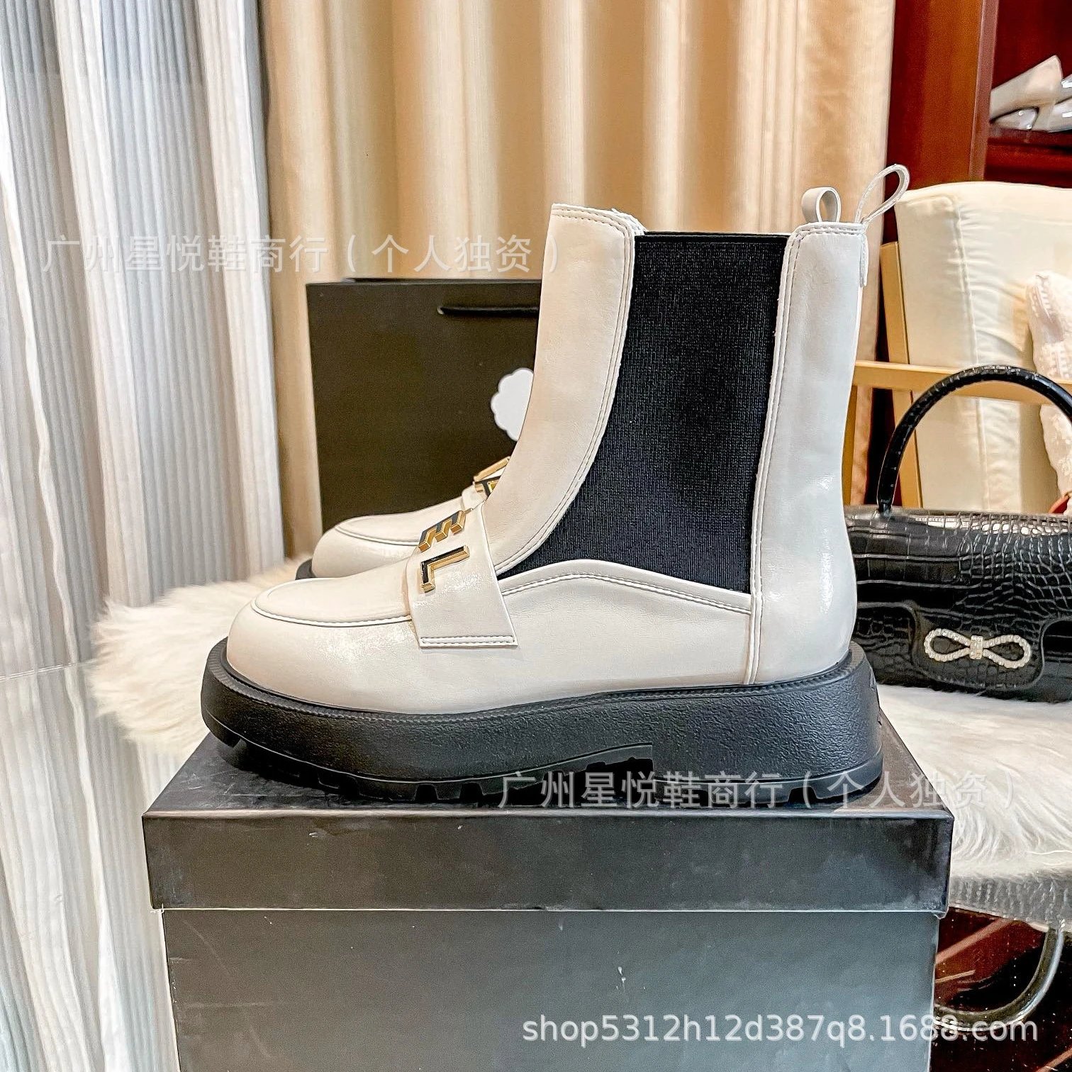 Celine Triomphe Chelsea Boots Black Patent Leather Boots - 8