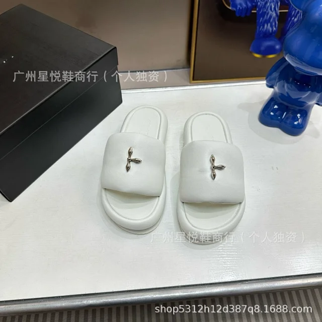 Unbranded Slippers Platform slide with metal bow ornament product detail image 2