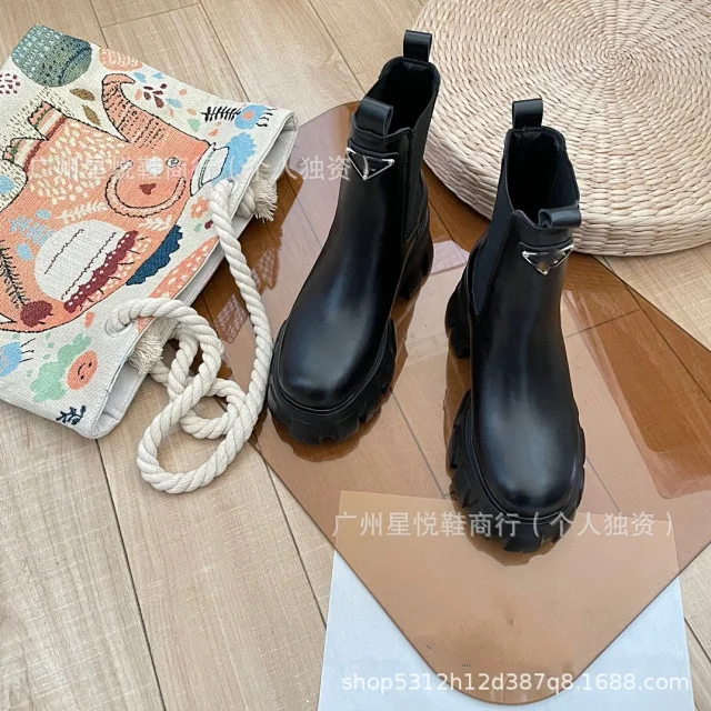 Unbranded Boots Chelsea Ankle with Triangle Hardware and Lug Sole product detail image 20