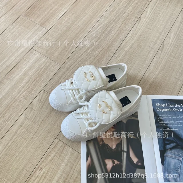 Unbranded Sneakers Platform with quilted tongue flap and metal double-ring buckle product detail image 5