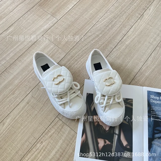 Unbranded Sneakers Platform with quilted tongue flap and metal double-ring buckle product detail image 6