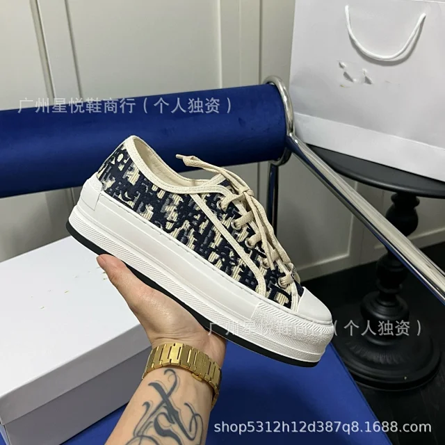 Dior Sneakers Low-Top Platform Oblique Jacquard product detail image 24