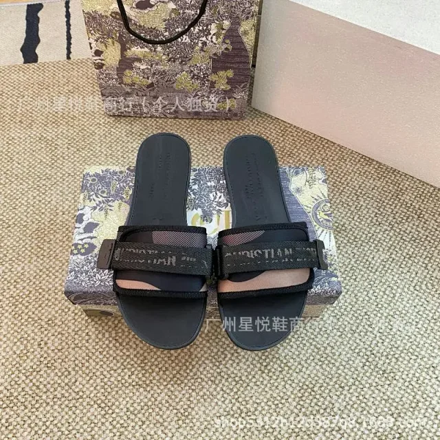 Dior Slippers Embroidered Logo Strap Flat Slides product detail image 4