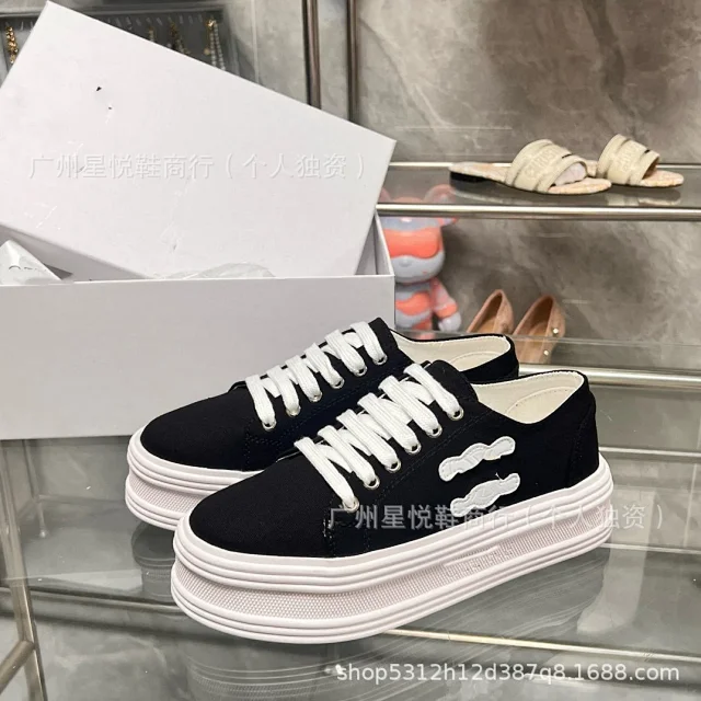 Unbranded Sneakers Low-Top Canvas Platform with Crocodile Appliqué product detail image 5