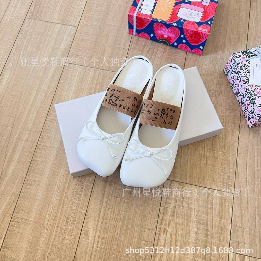 Maison Margiela Tabi Mule Black Leather Bow Slippers - 5