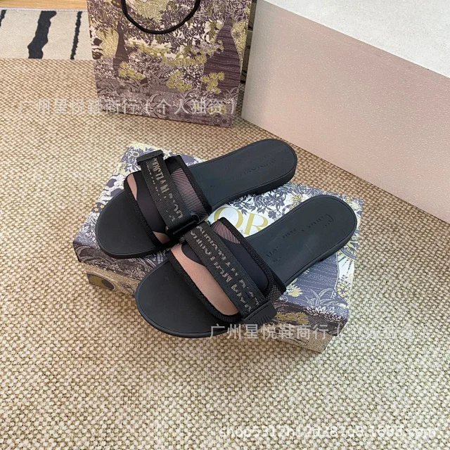 Dior Slippers Embroidered Logo Strap Flat Slides product detail image 3