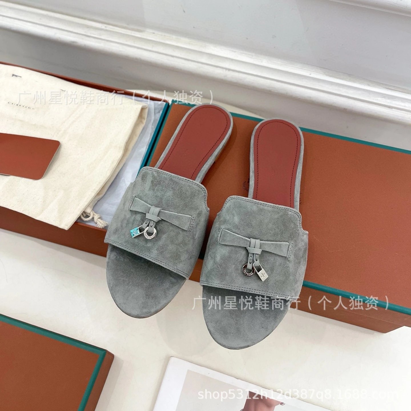 Hermès Oran Mule Yellow Suede Block Heel Sandals - 35