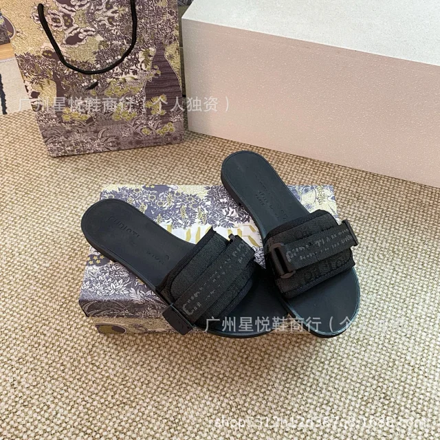 Dior Slippers Embroidered Logo Strap Flat Slides product detail image 9