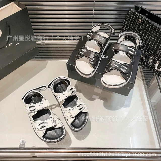 Chanel Sandals Printed Hook-and-Loop Strap product detail image 3