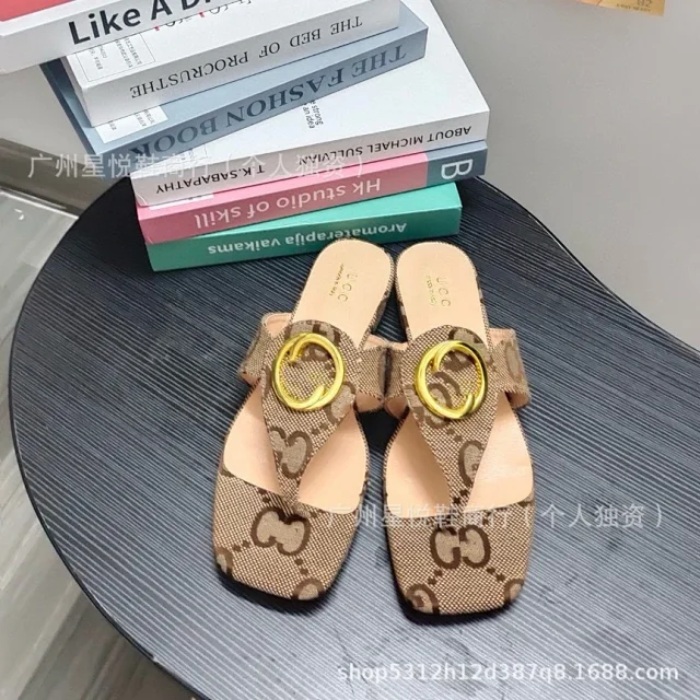 Gucci Slippers Square-Toe GG Monogram Buckle Slide product detail image 6