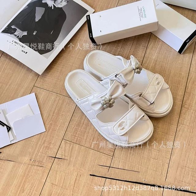 Chanel Slippers Quilted Double-Strap Bow Slide Sandals product detail image 9