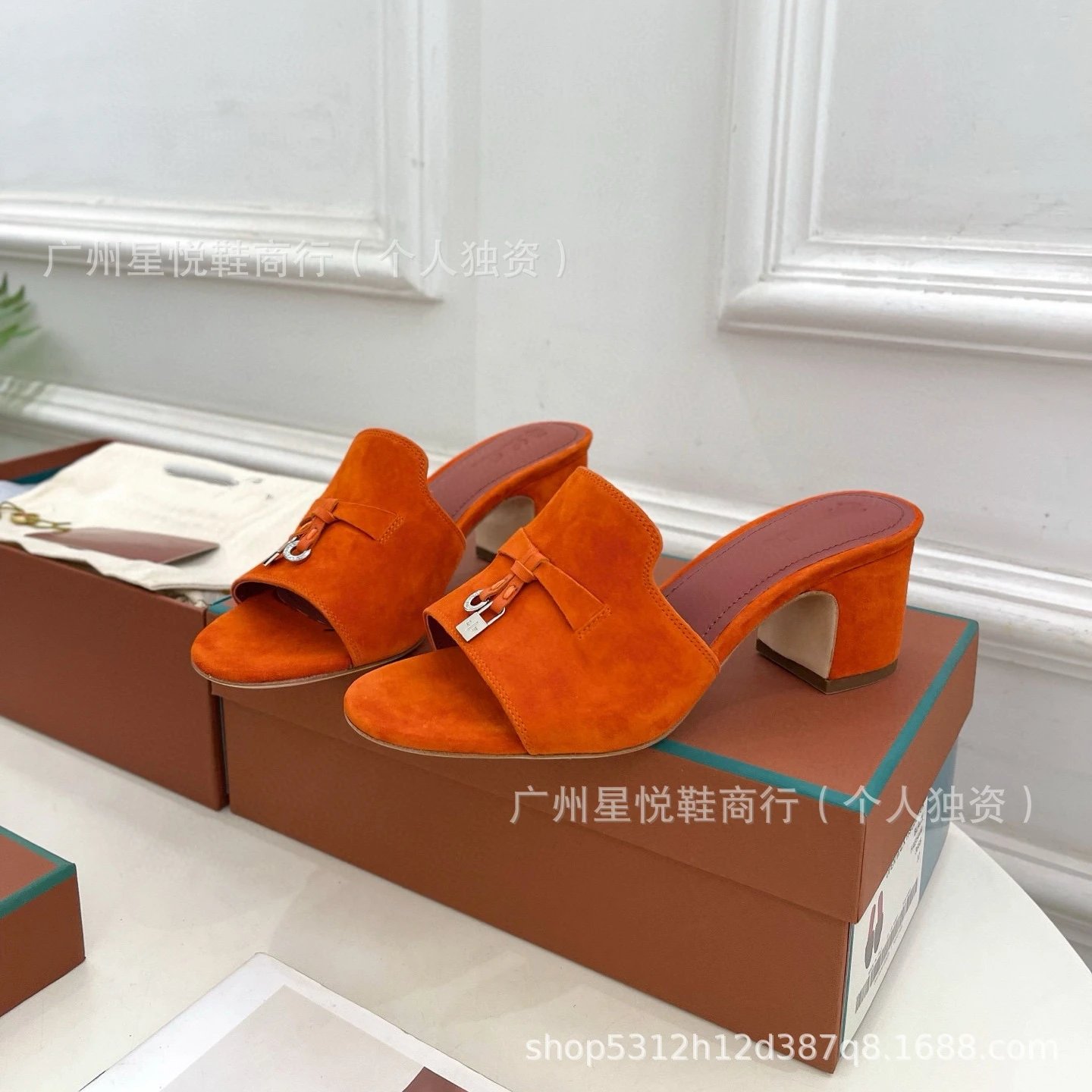 Hermès Oran Mule Yellow Suede Block Heel Sandals - 19