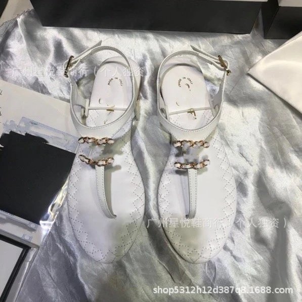 Chanel-Inspired CC Logo Thong Sandals Black Gold Sandals - 7