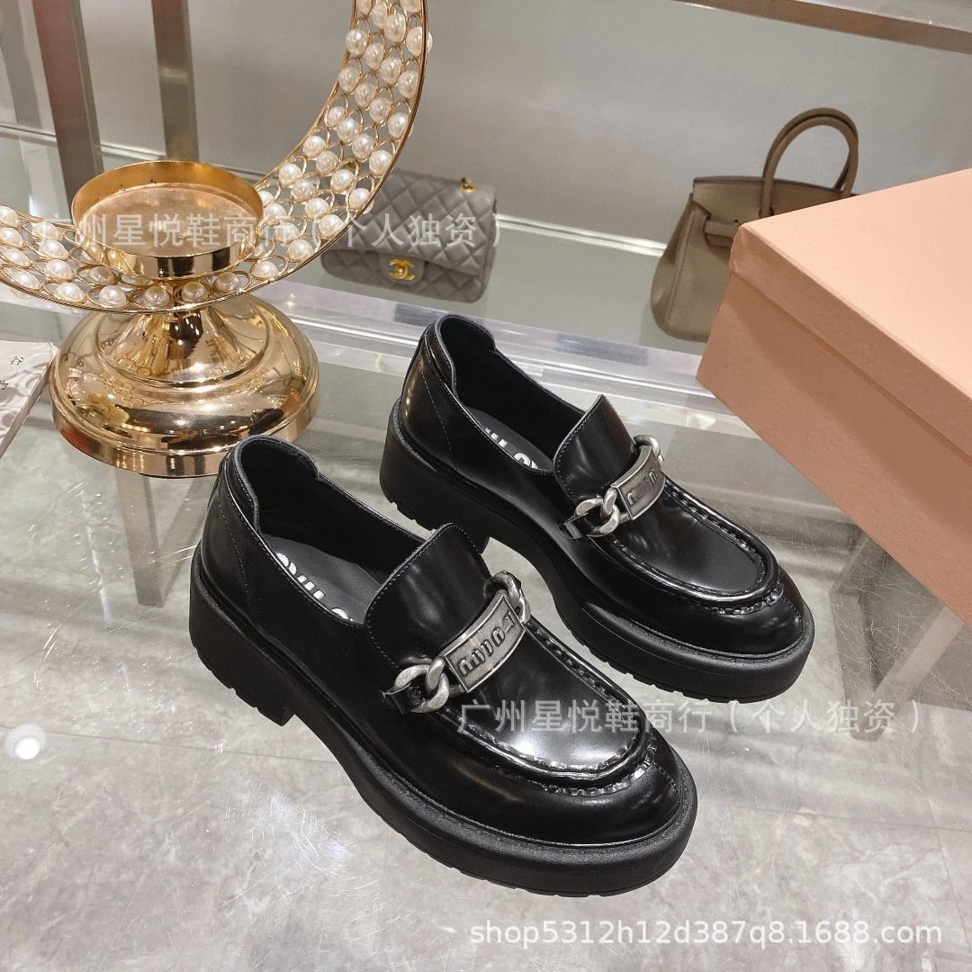 Black Patent Leather Mary Jane Platform Shoes - 7