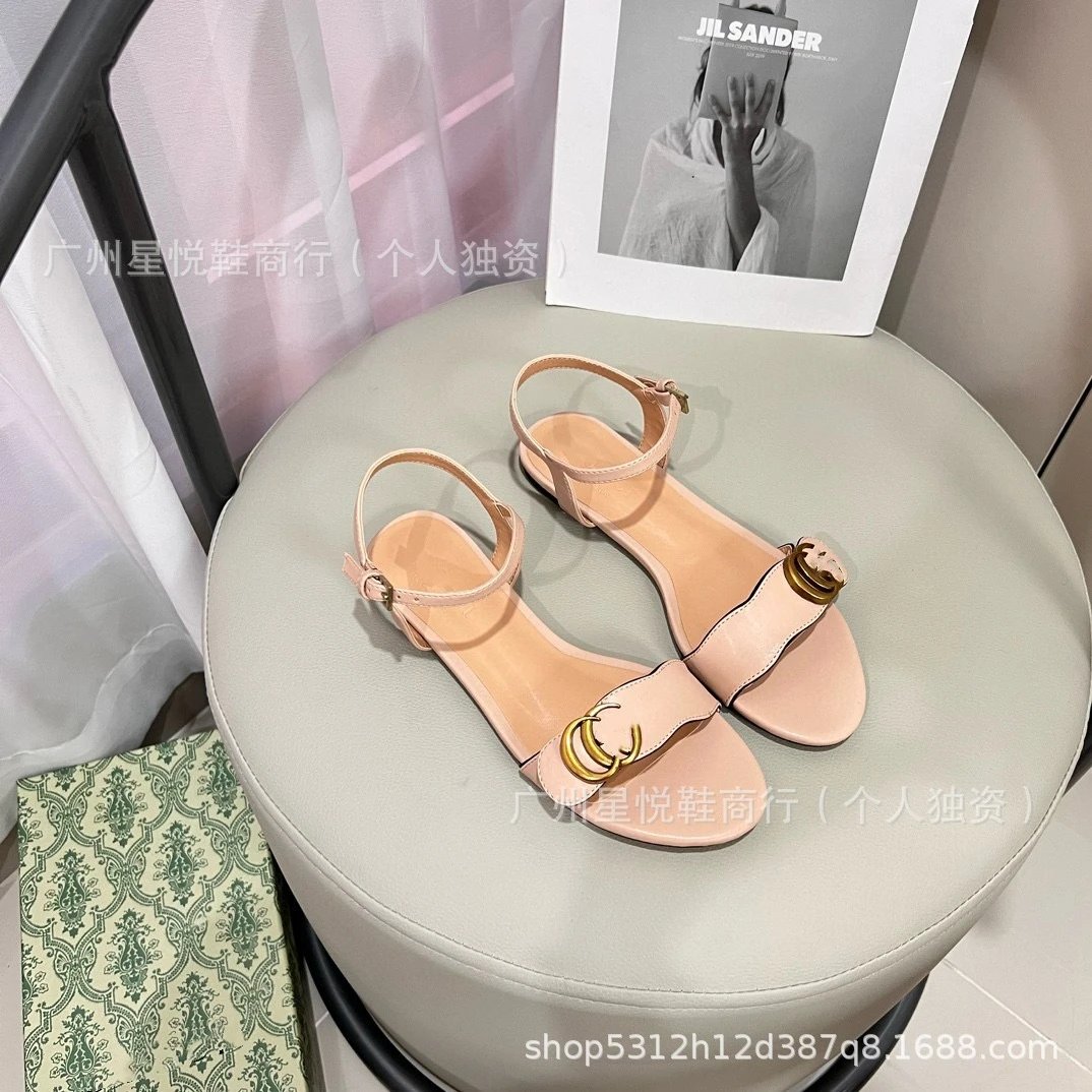 Gucci Marmont Flat Sandals Gold Metallic Sandals - 4