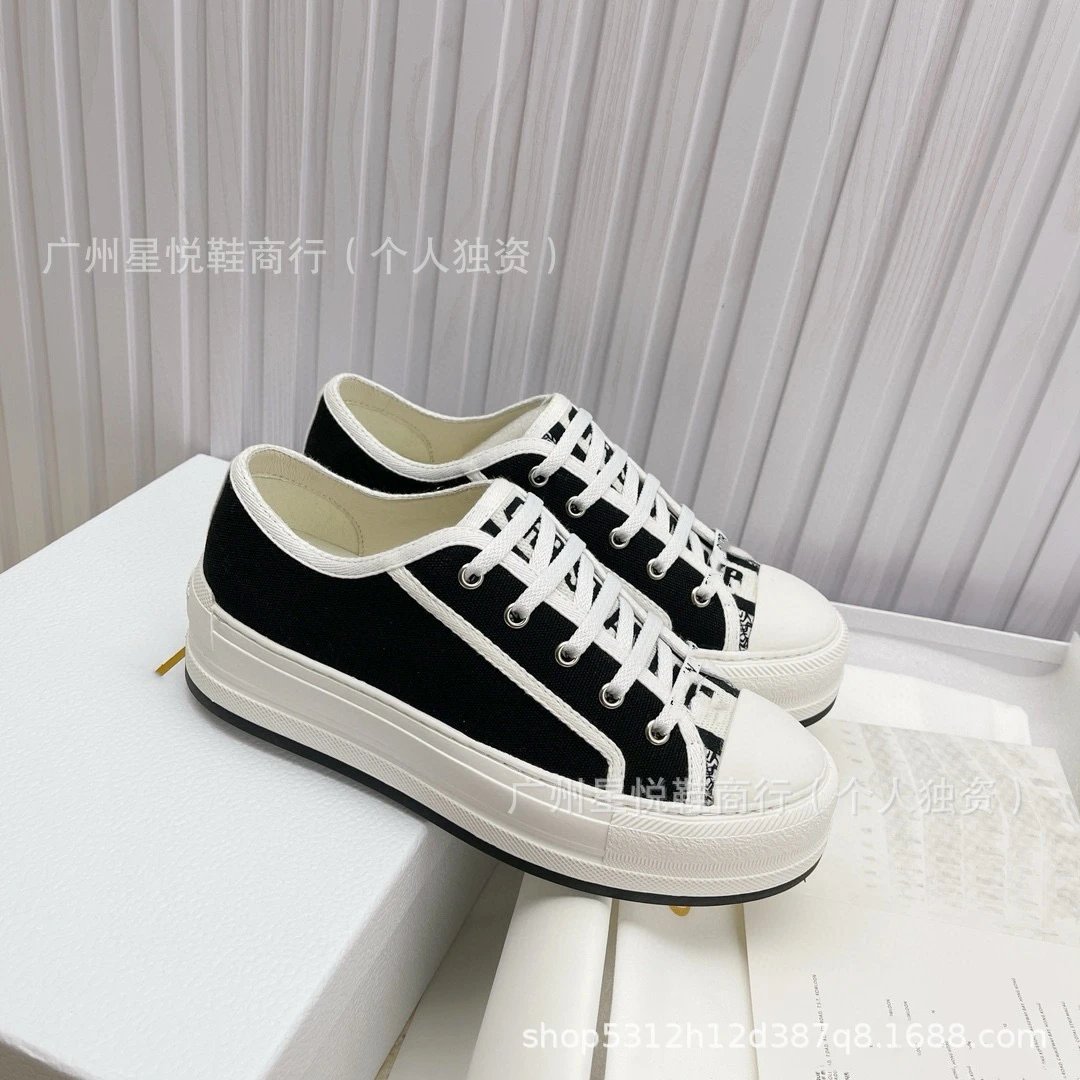 Black Thick Sole Black Edge