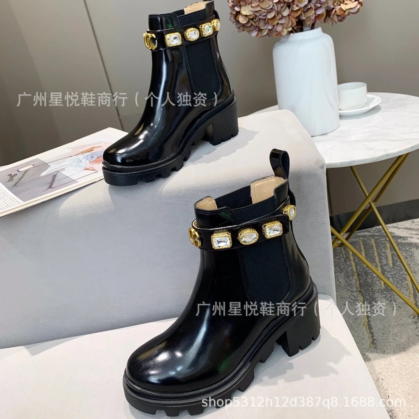 Gucci Bee & Star Embellished Chelsea Boots Black - 7
