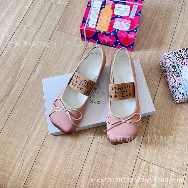 Maison Margiela Leather Shoes Tabi split-toe bow ballet flats product detail image 7