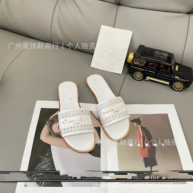 Dior Slippers Perforated Logo Strap Slide product detail image 3