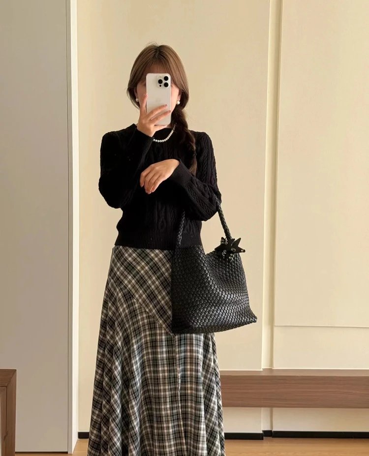 Bottega Veneta Woven Leather Mini Hobo Bag Black - 5