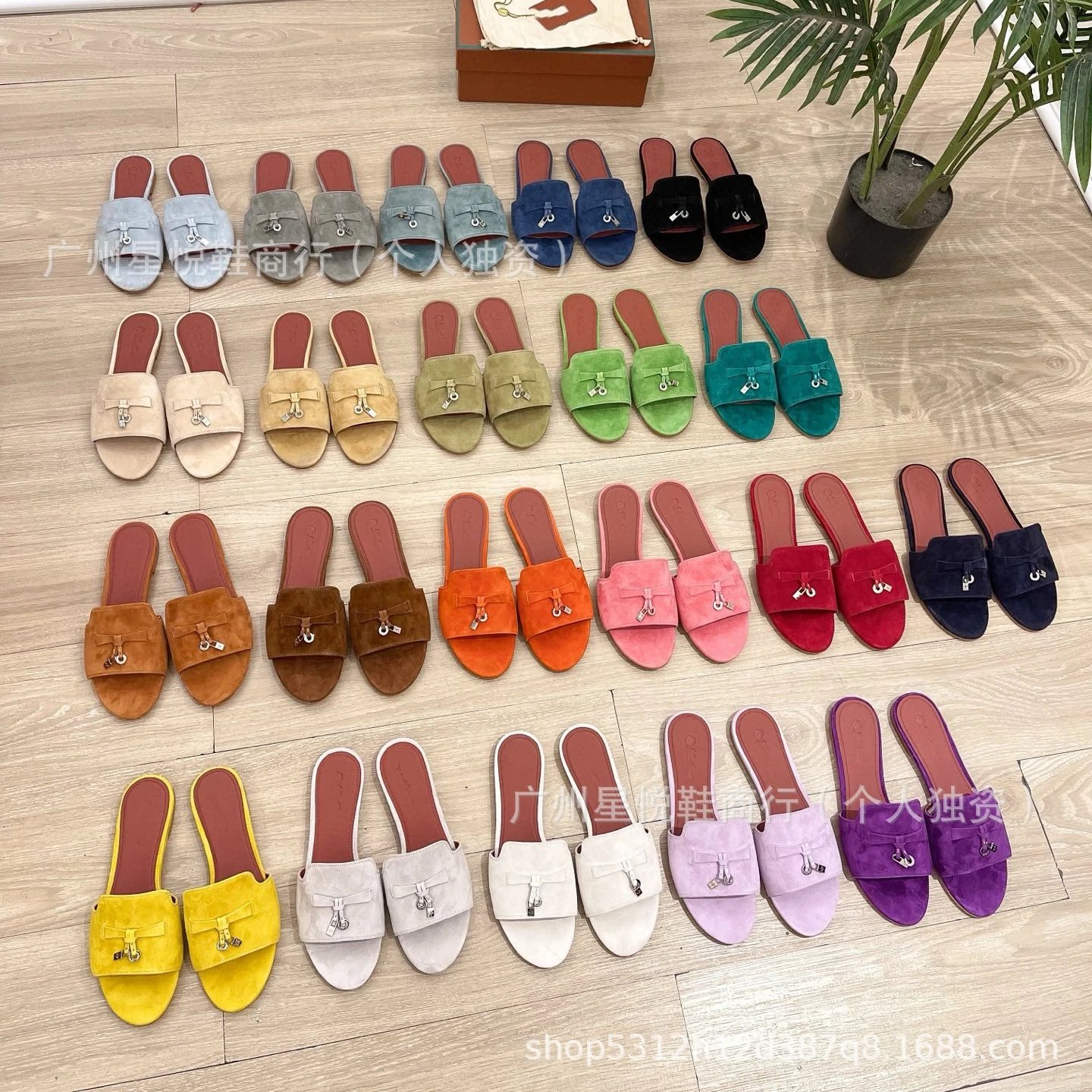 Hermès Oran Mule Yellow Suede Block Heel Sandals - 3