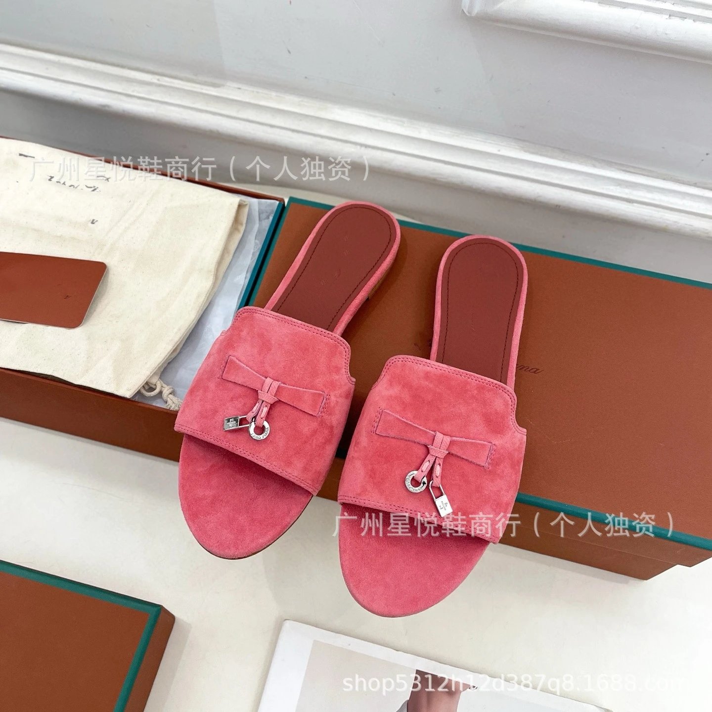 Hermès Oran Mule Yellow Suede Block Heel Sandals - 34