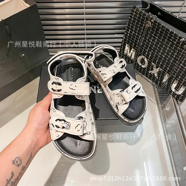 Chanel Sandals Printed Hook-and-Loop Strap product detail image 19