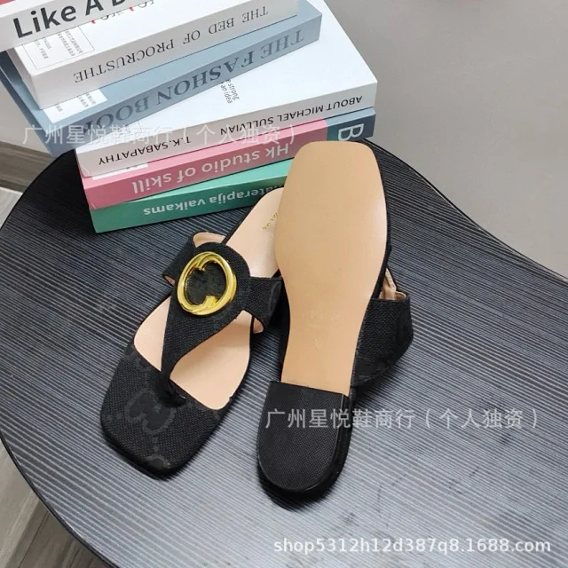 Gucci Slippers Square-Toe GG Monogram Buckle Slide product detail image 4