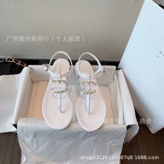 CHANEL Sandals Pearl Double C T-Strap Flat product detail image 5