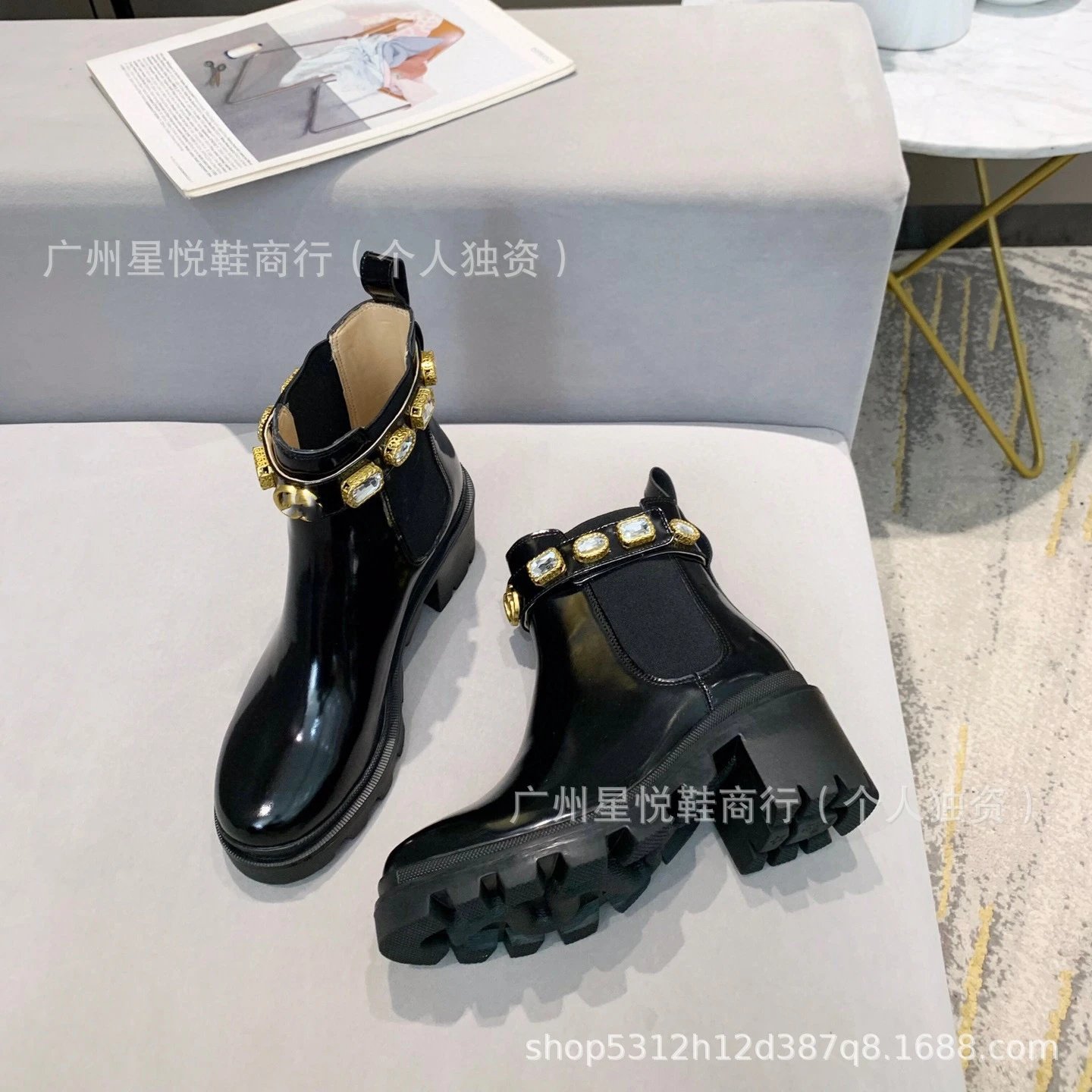 Gucci Bee & Star Embellished Chelsea Boots Black - 6