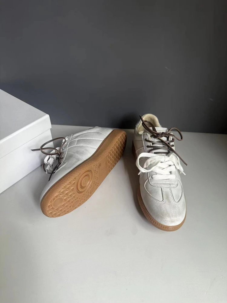 Maison Margiela Replica Sneakers Brown Suede with Contrasting Laces Sneakers - 5