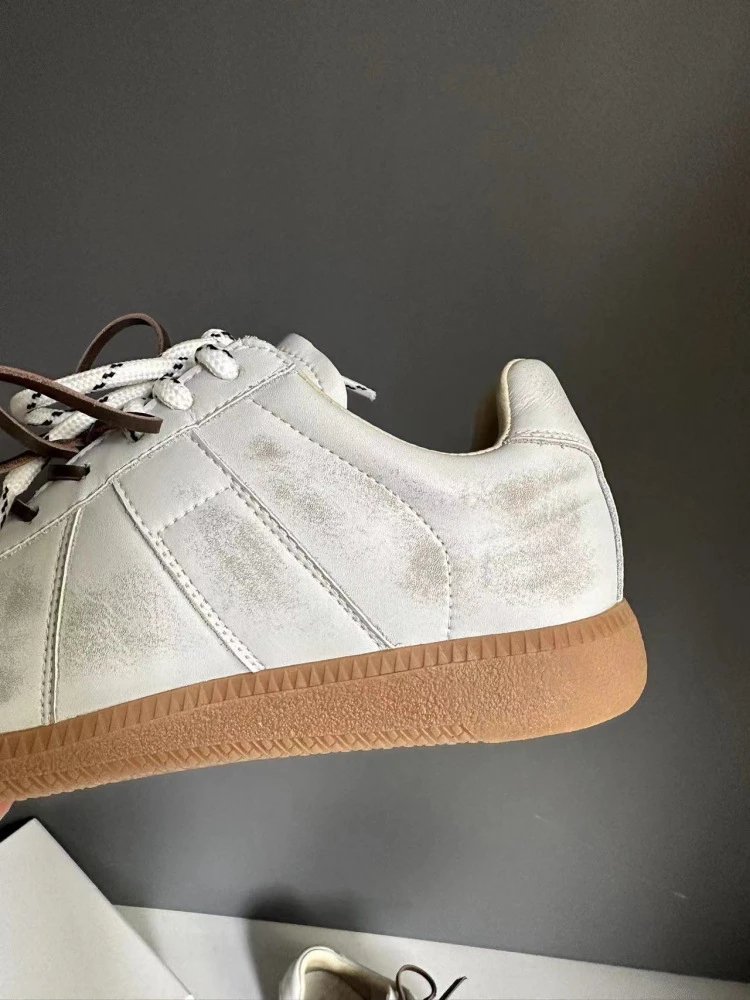 Maison Margiela Replica Sneakers Brown Suede with Contrasting Laces Sneakers - 7