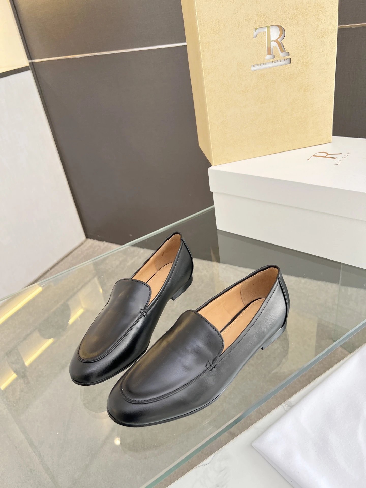 The Row Loafer Cream Leather Loafers - 5