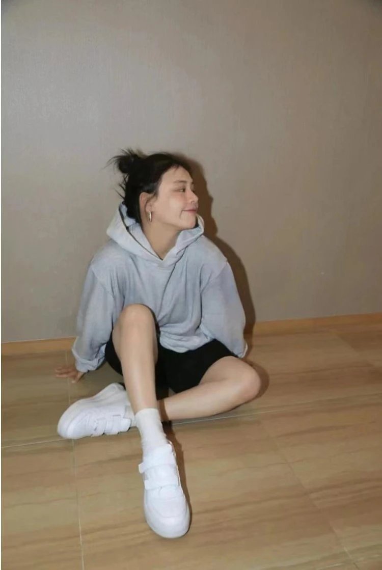 Maison Margiela Tabi-Style Velcro Sneakers White Chunky Sneakers - 8