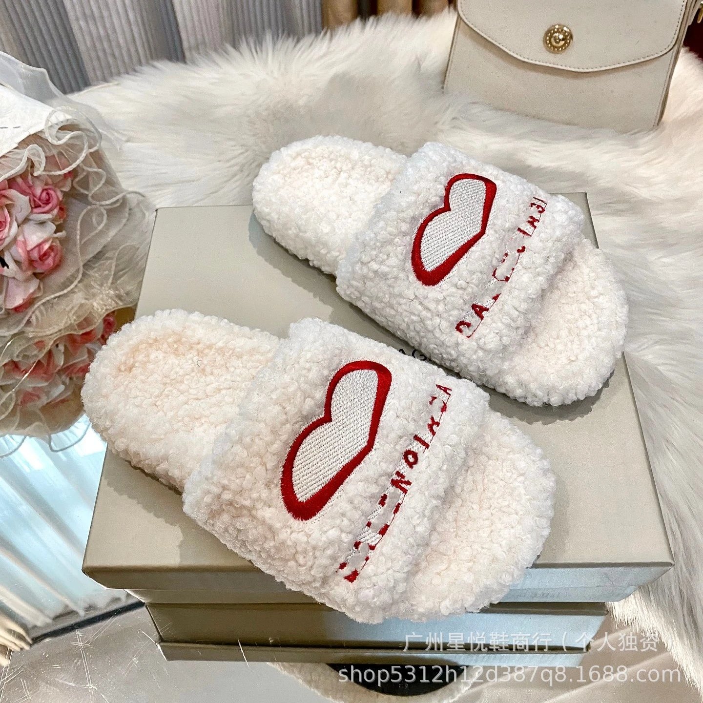 GRA Heart Embroidery Fuzzy Slippers Pink Slippers - 3