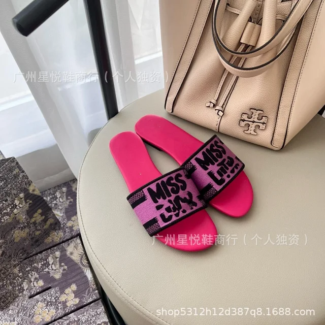 Unbranded Slippers Open-Toe Slides with Textured Strap and Abstract Print Footbed product detail image 3