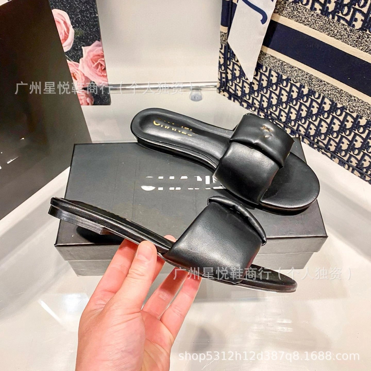 Chanel CC Logo Slide Sandals Beige Leather Slippers - 20