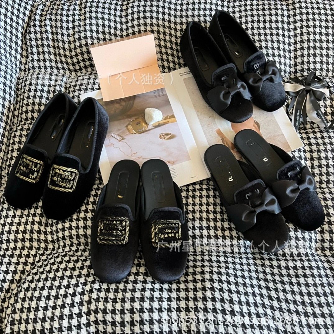 Black Bow-Embellished Loafers - 4