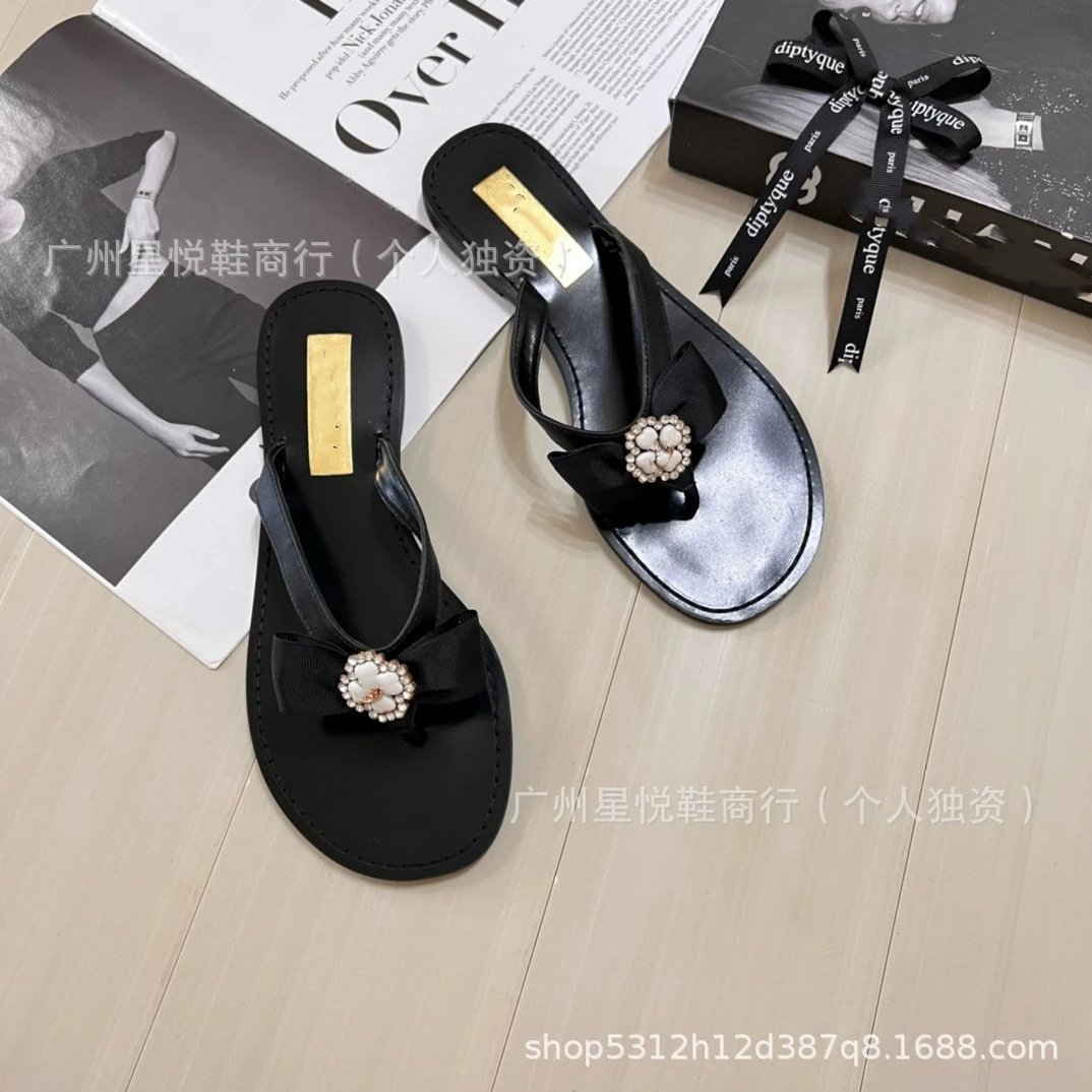 Dipryque Gold-Trimmed Black Flip-Flops Sandals - 7