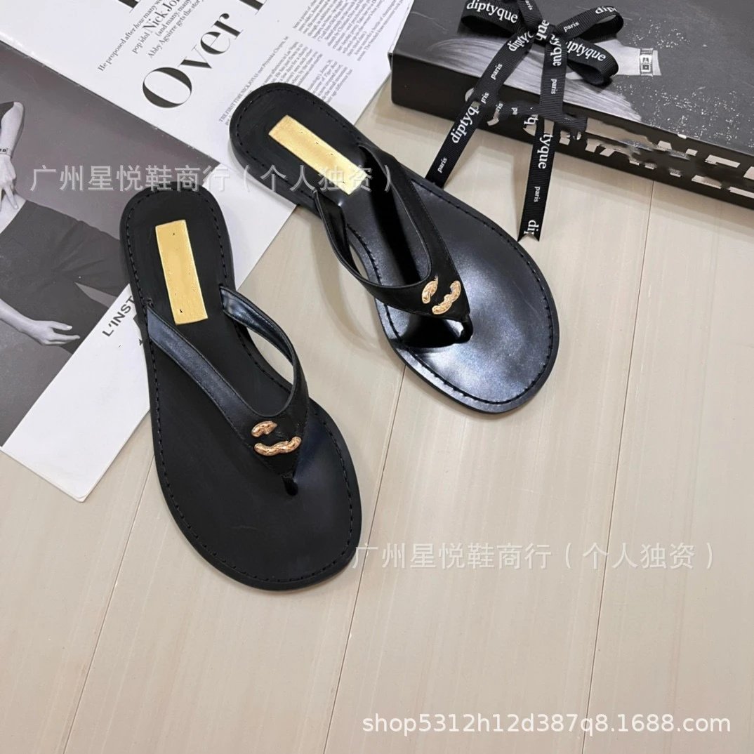 Dipryque Gold-Trimmed Black Flip-Flops Sandals - 15