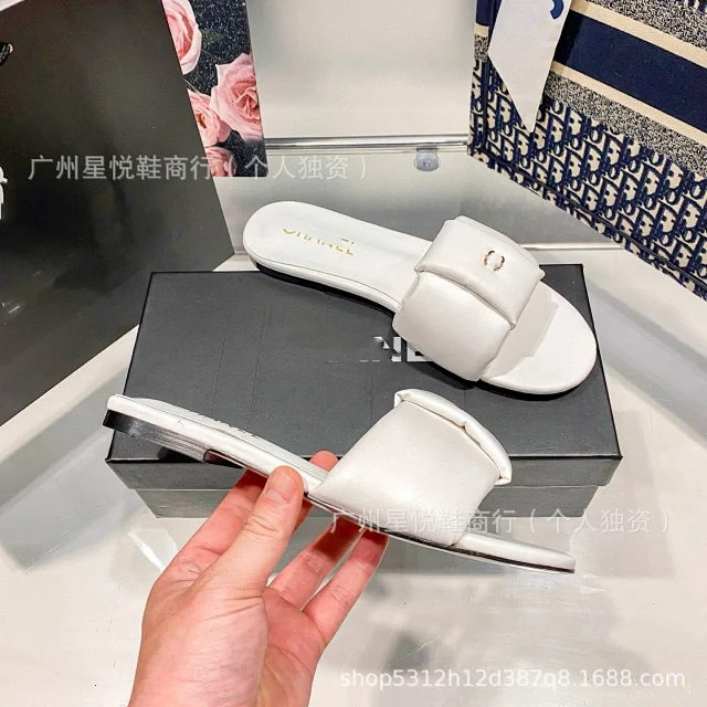 Chanel Slippers Double-Strap Slide product detail image 4