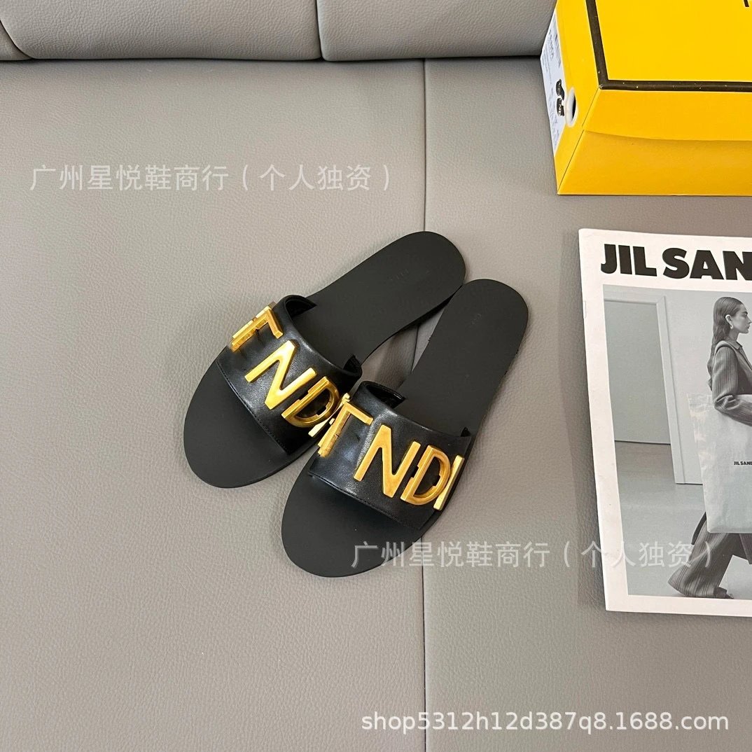 Fendi Kan I Slide Black and Gold Logo Slippers - 9