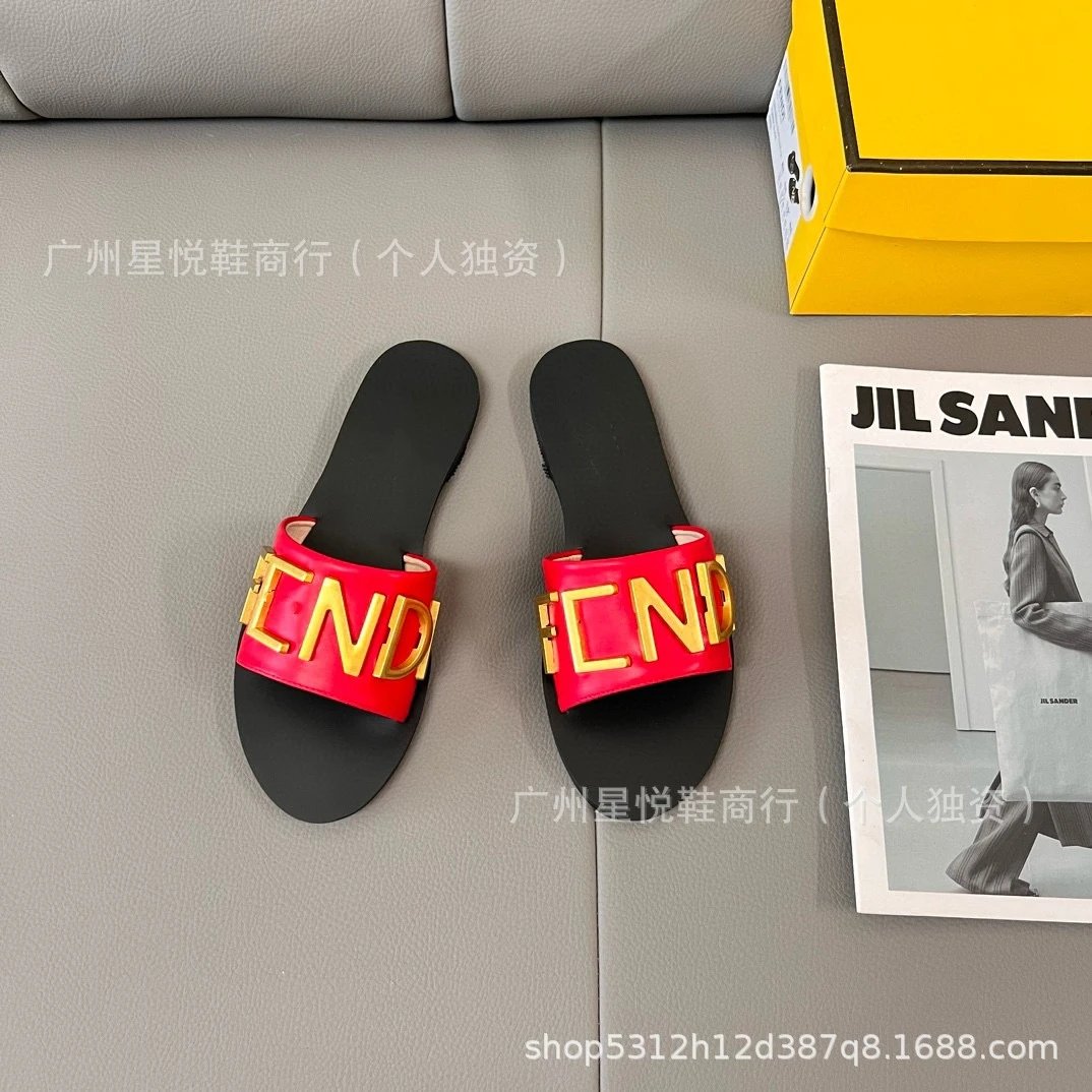 Fendi Kan I Slide Black and Gold Logo Slippers - 6