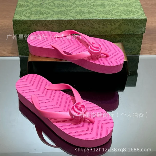 Unbranded Sandals Platform Flip-Flops with Flower Detail and Chevron Footbed product detail image 5