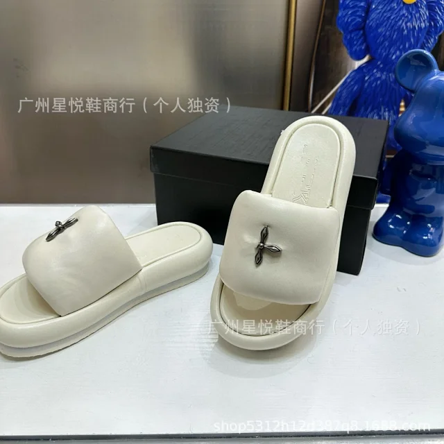 Unbranded Slippers Platform slide with metal bow ornament product detail image 7