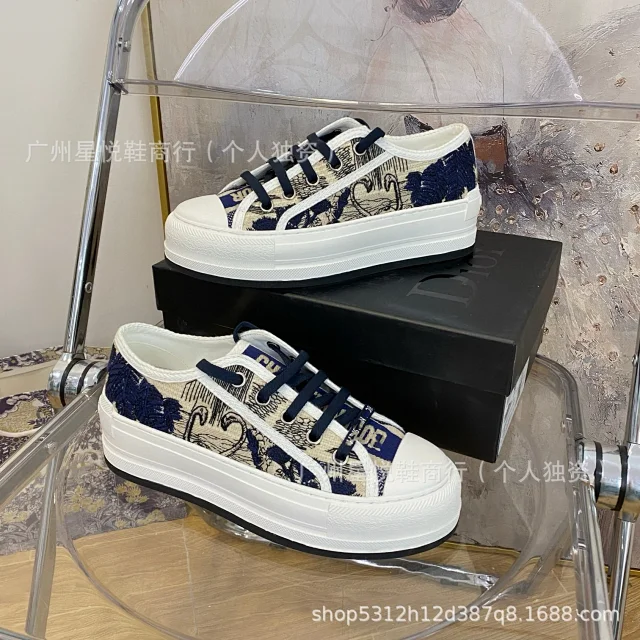 Dior Sneakers Low-Top Platform Oblique Jacquard product detail image 14