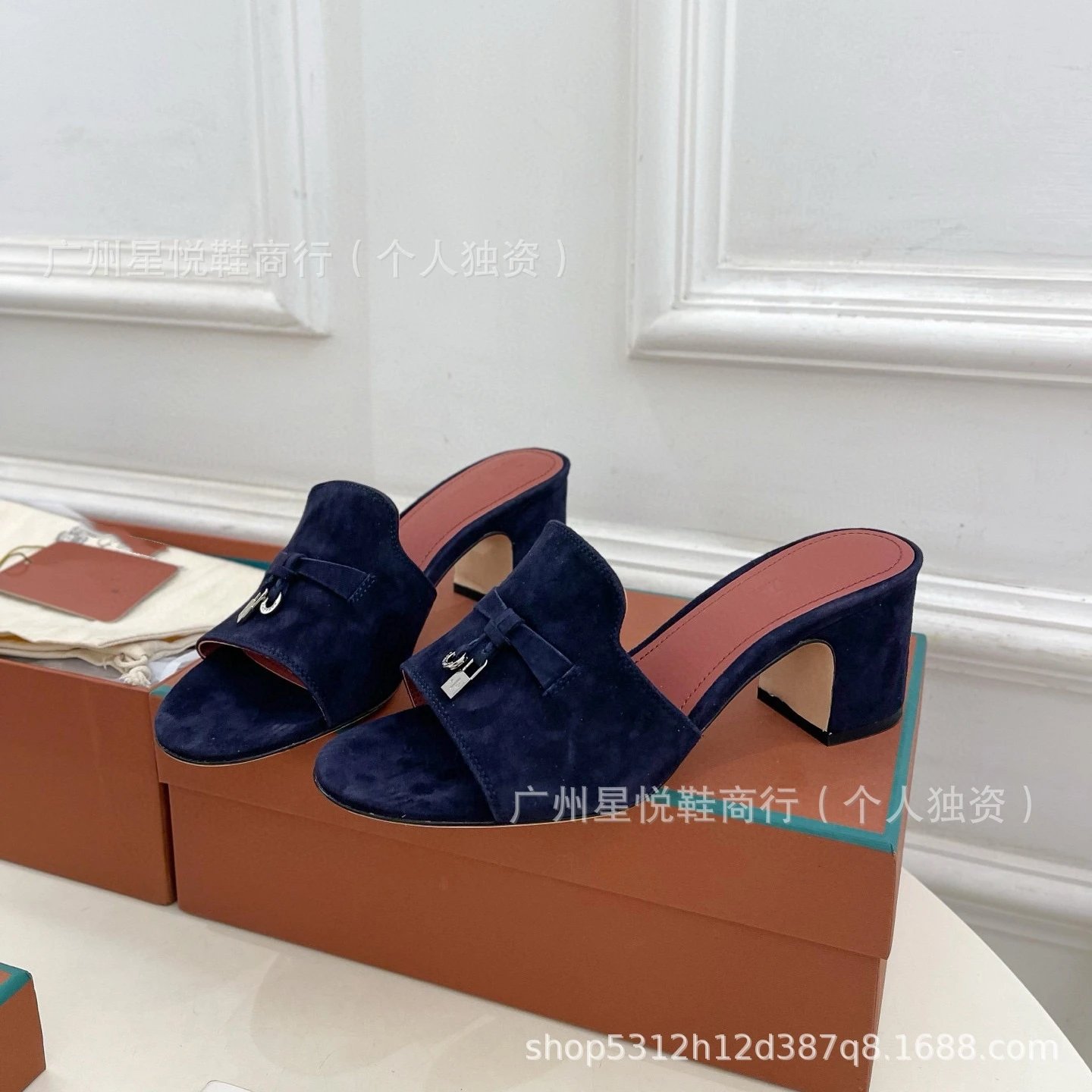 Hermès Oran Mule Yellow Suede Block Heel Sandals - 6